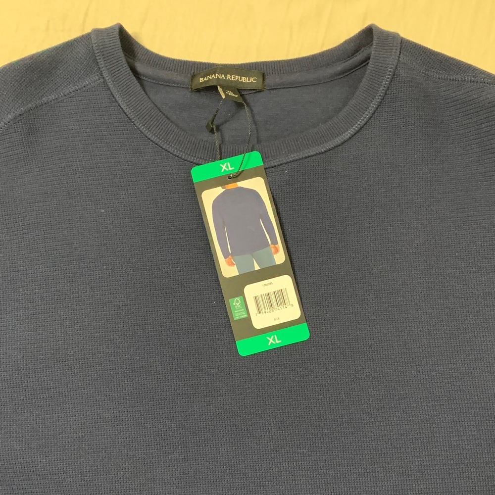 Banana Republic Men's Crewneck Sweater in Navy